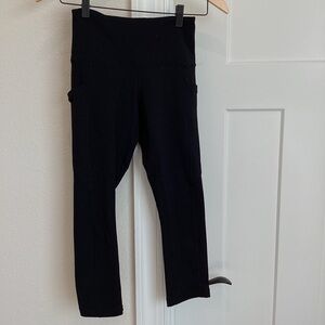 FREE Black Cropped Pocket Legging